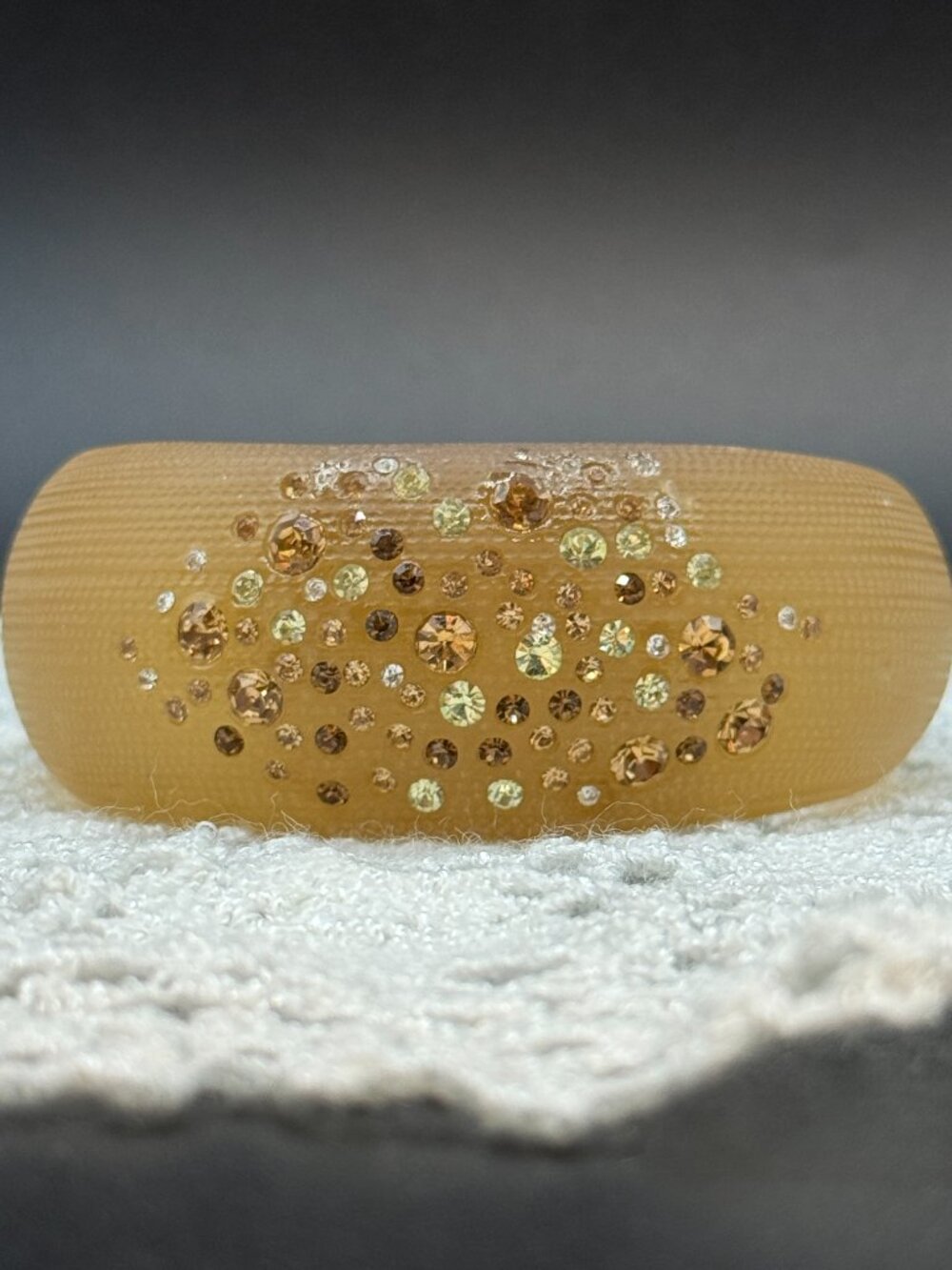 Alexis Bittar Vintage Peach Lucite Crystal Statement Bangle - Picture 5 of 11